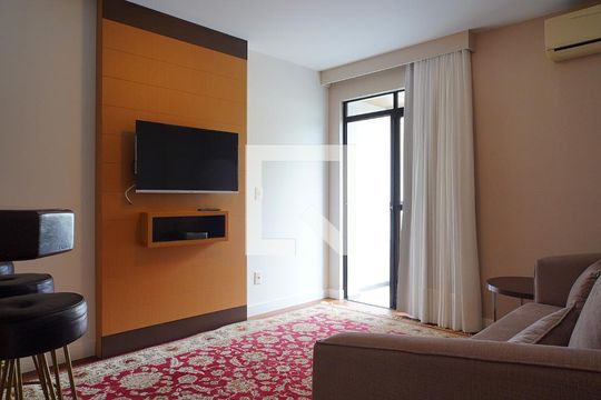 Apartamento para alugar com 1 quarto, 42m² em Centro, Florianópolis