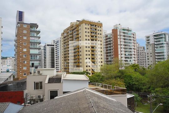 Quarto _Vista de apartamento para alugar com 1 quarto, 42m² em Centro, Florianópolis