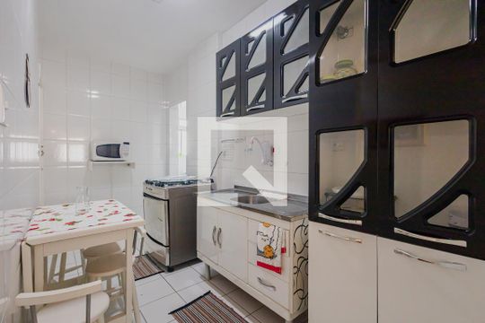 Cozinha de apartamento à venda com 3 quartos, 71m² em Pinheiros, São Paulo