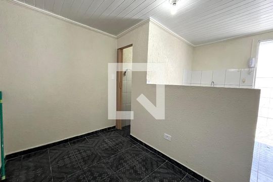 Casa para alugar com 1 quarto, 20m² em Vila Guarani (zona Sul), São Paulo
