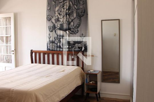 Quarto de apartamento à venda com 3 quartos, 90m² em Floresta, Porto Alegre