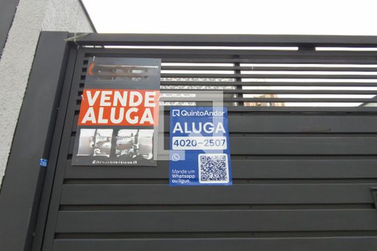 Plaquinha de casa à venda com 3 quartos, 126m² em Bosque da Saúde, São Paulo