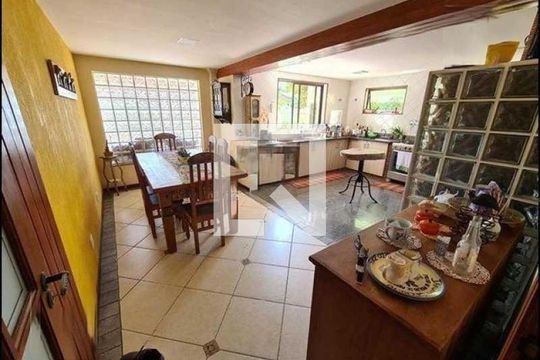 Casa à venda com 4 quartos, 440m² em Anil, Rio de Janeiro