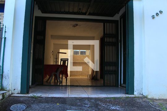 Garagem de casa à venda com 4 quartos, 300m² em Jardim Dona Leopoldina, Porto Alegre