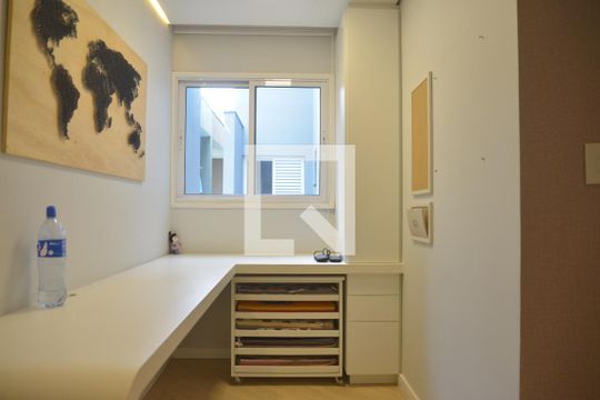 Sala de apartamento à venda com 2 quartos, 140m² em Vila Pires, Santo André