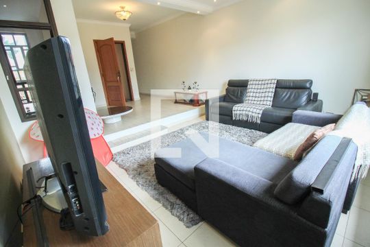 Sala de casa à venda com 3 quartos, 271m² em Mooca, São Paulo