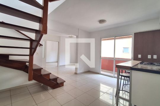 Sala de apartamento para alugar com 2 quartos, 111m² em Vila Ipojuca, São Paulo