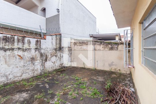 Quintal de casa à venda com 3 quartos, 115m² em Presidente Altino, Osasco