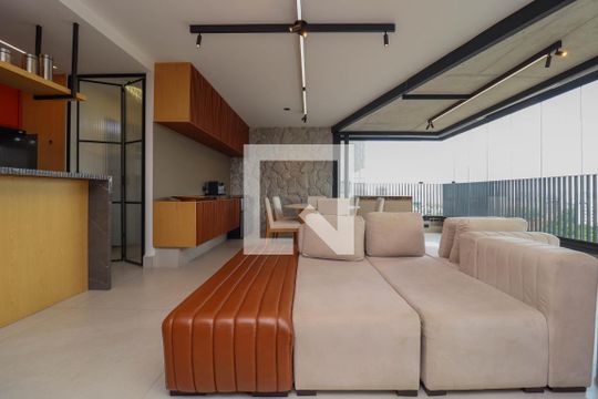 Apartamento à venda com 3 quartos, 150m² em Jardim das Bandeiras, São Paulo