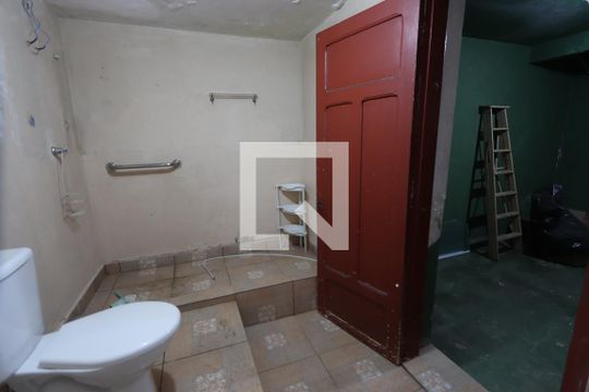 Banheiro de serviço de casa à venda com 3 quartos, 350m² em Vila Mariana, São Paulo