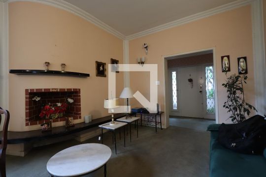 Sala de casa à venda com 3 quartos, 350m² em Vila Mariana, São Paulo