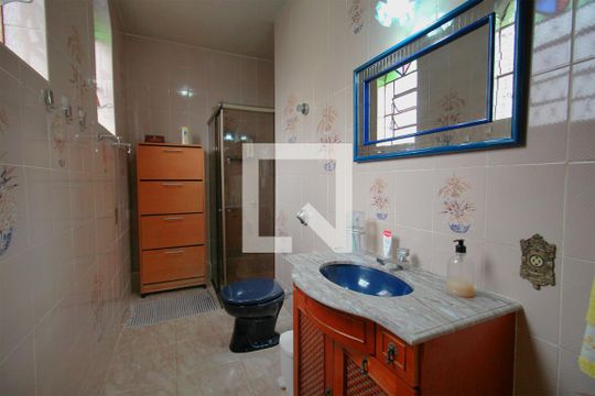 Banheiro da Suíte de casa à venda com 4 quartos, 330m² em Cidade Nova, Belo Horizonte