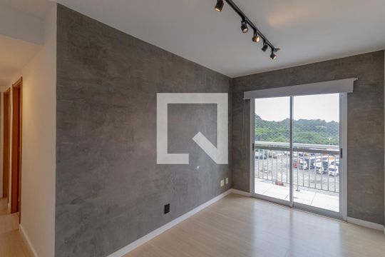 Apartamento para alugar com 2 quartos, 94m² em Jardim Colonial, São Paulo