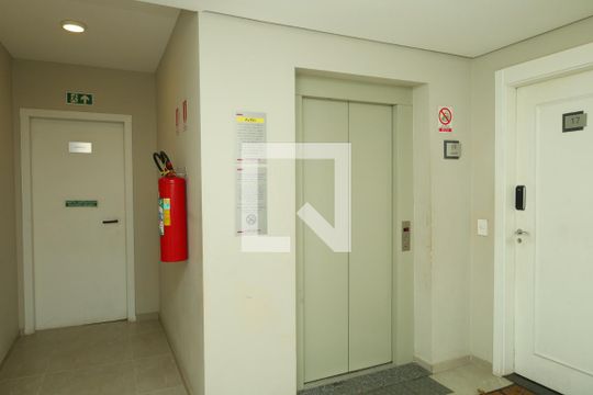Área comum - Saguão do andar de apartamento à venda com 2 quartos, 42m² em Jardim Nossa Senhora do Carmo, São Paulo