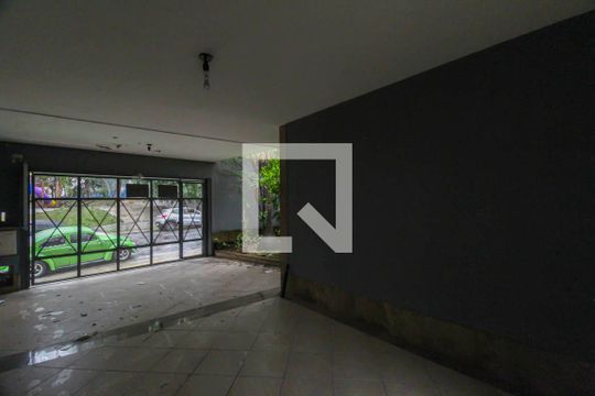 Garagem de casa à venda com 4 quartos, 313m² em Vila Formosa, São Paulo