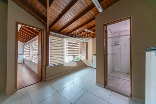 Varanda e Área de Serviço de casa para alugar com 3 quartos, 180m² em Vila Pires, Santo André