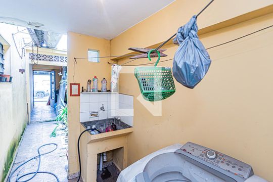 Área de Serviço de casa para alugar com 2 quartos, 80m² em Conjunto Residencial Novo Pacaembu, São Paulo