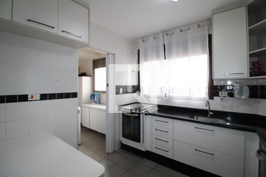 Cozinha de apartamento à venda com 3 quartos, 142m² em Santana, São Paulo