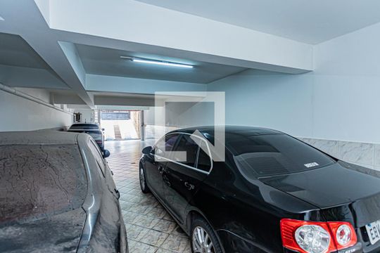 Garagem de casa à venda com 4 quartos, 250m² em Vila Sao Vicente, São Paulo