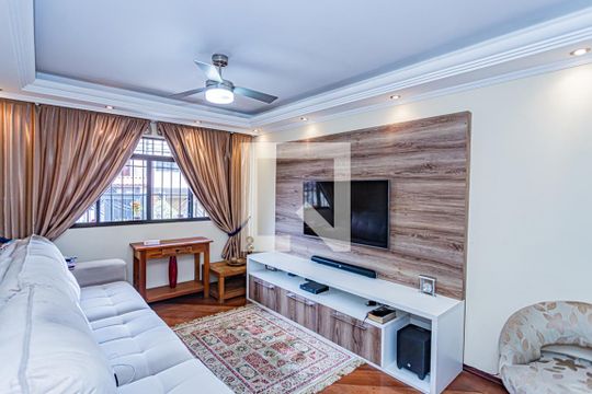 Casa à venda com 4 quartos, 250m² em Vila Sao Vicente, São Paulo