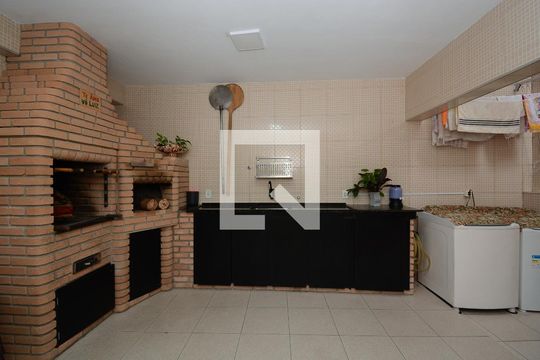 Área de Serviço + área gourmet ( Casa 1 ) de casa para alugar com 4 quartos, 152m² em Baeta Neves, São Bernardo do Campo