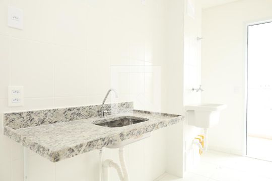 Cozinha de apartamento à venda com 2 quartos, 45m² em Vila Carmosina, São Paulo