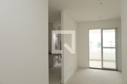 Apartamento à venda com 2 quartos, 45m² em Vila Carmosina, São Paulo