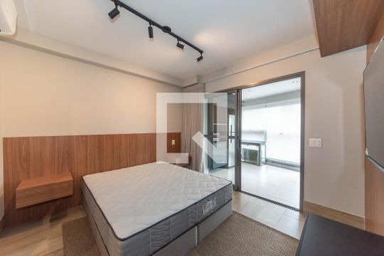 Quarto de kitnet/studio à venda com 1 quarto, 32m² em Jardim das Acácias, São Paulo