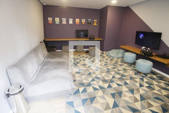 Sala de Jogos de apartamento para alugar com 2 quartos, 43m² em Jardim Monte Alegre, Taboão da Serra