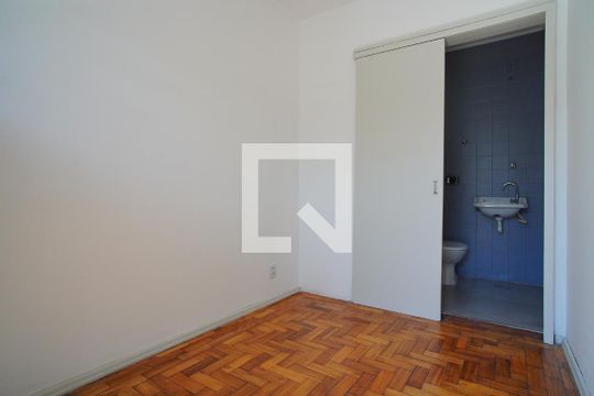 Quarto de Serviço de apartamento à venda com 2 quartos, 82m² em Vila Ipiranga, Porto Alegre