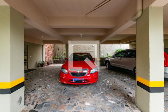 Garagem de apartamento à venda com 3 quartos, 87m² em Alto Caiçaras, Belo Horizonte