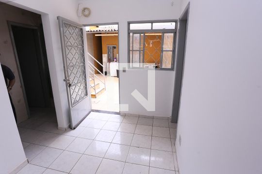 Apartamento para alugar com 1 quarto, 35m² em Ceilândia Norte (ceilândia), Brasília