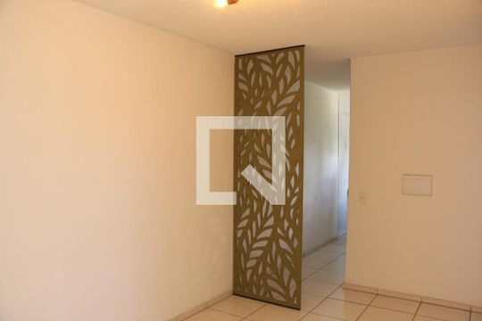 Sala de apartamento para alugar com 2 quartos, 45m² em Jardim da Posse, Nova Iguaçu