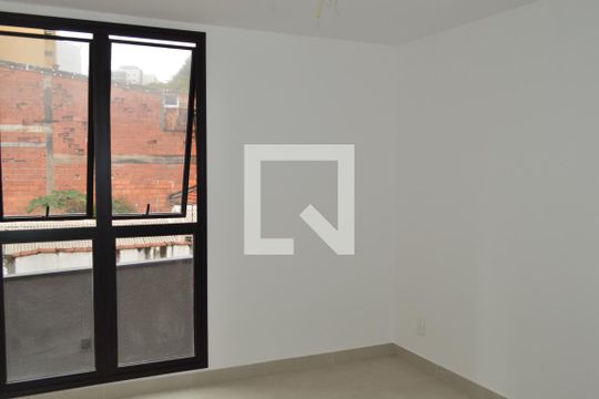 Sala de casa à venda com 2 quartos, 122m² em Vila Mariana, São Paulo