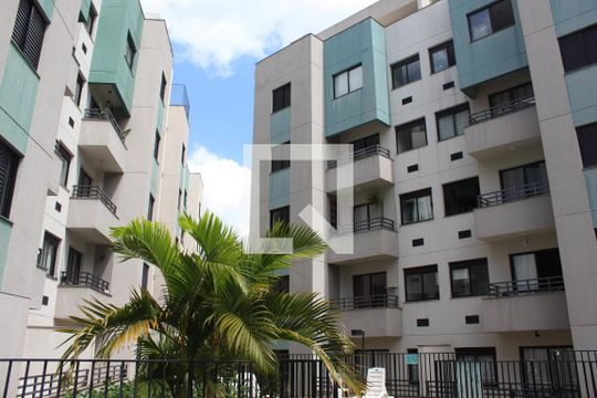 Fachada de apartamento para alugar com 2 quartos, 48m² em Parque Mirante da Mata, Cotia