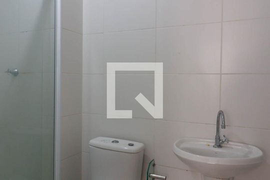 Banheiro da Suíte de apartamento para alugar com 1 quarto, 28m² em Vila Penteado, São Paulo