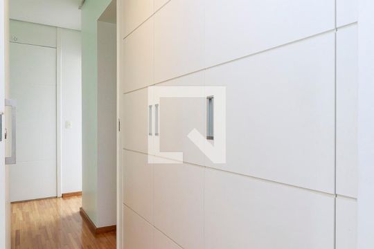 Corredor de apartamento à venda com 3 quartos, 147m² em Brooklin, São Paulo