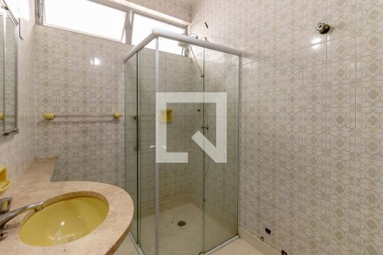 Banheiro de casa à venda com 4 quartos, 240m² em Indianópolis, São Paulo