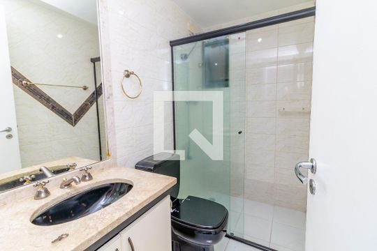 Banheiro de apartamento para alugar com 3 quartos, 90m² em Vila Anglo Brasileira, São Paulo