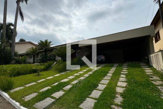 Garagem de casa de condomínio à venda com 4 quartos, 486m² em Residencial Cinco (alphaville), Santana de Parnaíba