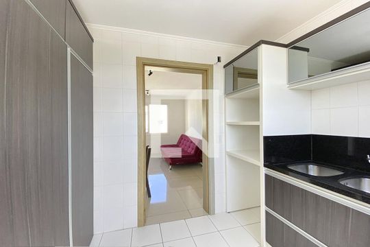 Cozinha de apartamento para alugar com 2 quartos, 58m² em Centro, São Leopoldo