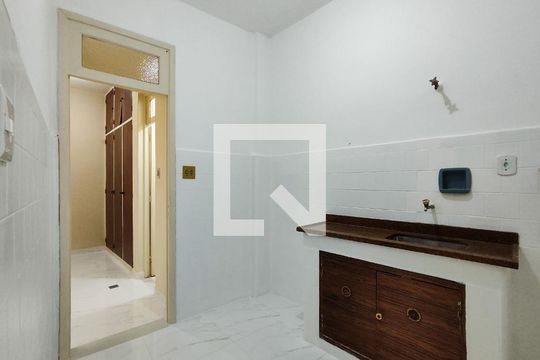 Cozinha de apartamento para alugar com 2 quartos, 54m² em Andaraí, Rio de Janeiro