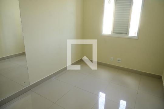 Quarto 1 de apartamento para alugar com 2 quartos, 58m² em Vila Maria José, Goiânia