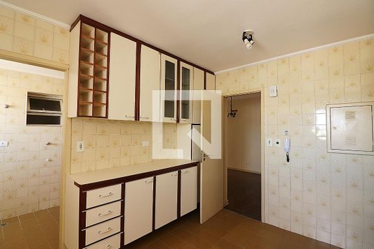 Cozinha de apartamento para alugar com 3 quartos, 96m² em Baeta Neves, São Bernardo do Campo
