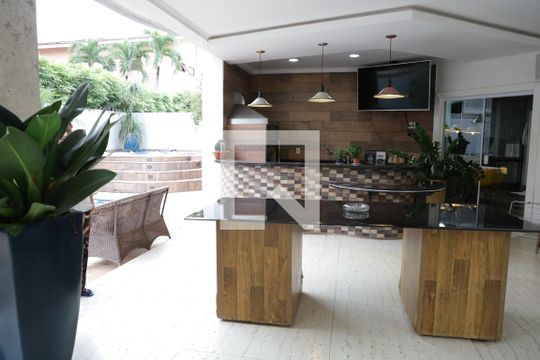 Área externa de casa de condomínio para alugar com 5 quartos, 590m² em Conjunto Cachoeira Dourada, Goiânia
