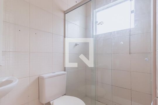 Banheiro  de casa para alugar com 2 quartos, 40m² em Jardim Madureira, São José dos Campos