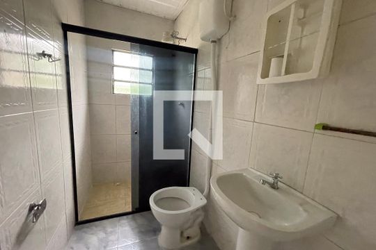 Banheiro de casa para alugar com 1 quarto, 44m² em Parque Lafaiete, Duque de Caxias
