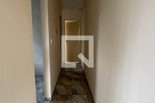 Corredor de casa para alugar com 1 quarto, 44m² em Parque Lafaiete, Duque de Caxias