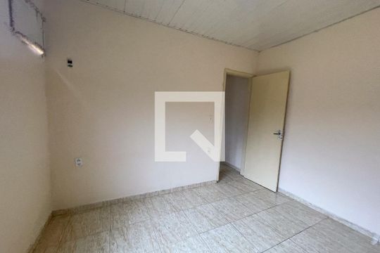 Quarto de casa para alugar com 1 quarto, 21m² em Parque Lafaiete, Duque de Caxias