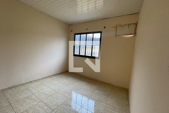 Quarto de casa para alugar com 1 quarto, 21m² em Parque Lafaiete, Duque de Caxias